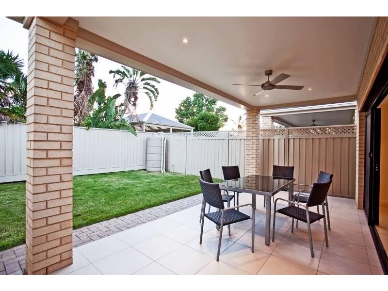 25 Whiteleaf Crescent, Glengowrie SA 5044