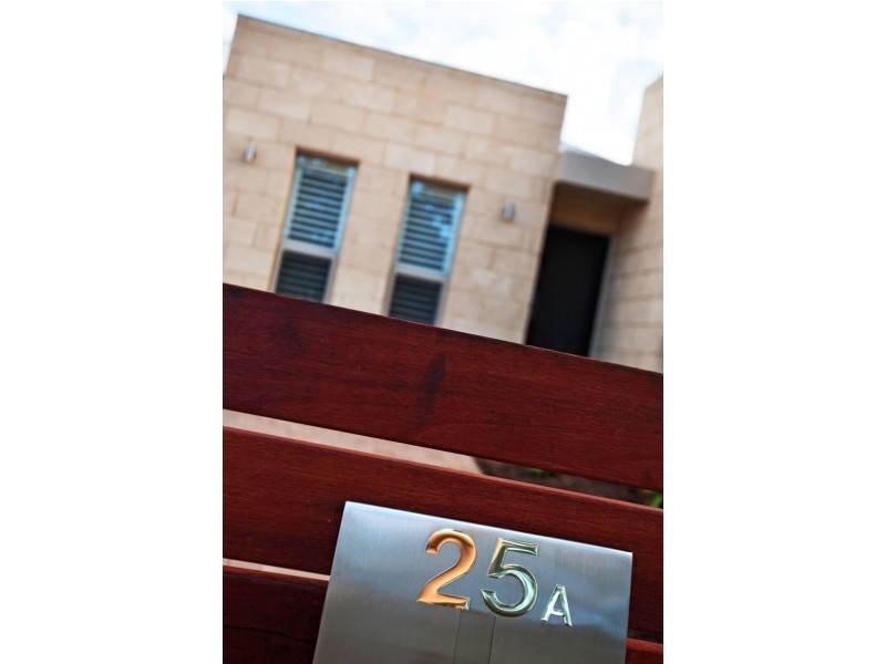 25 Whiteleaf Crescent, Glengowrie SA 5044