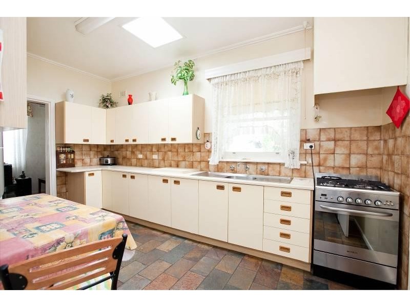 38 Kingston Avenue, Seacombe Gardens SA 5047