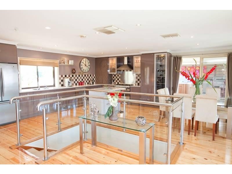 6 Tornado Avenue, Hallett Cove SA 5158