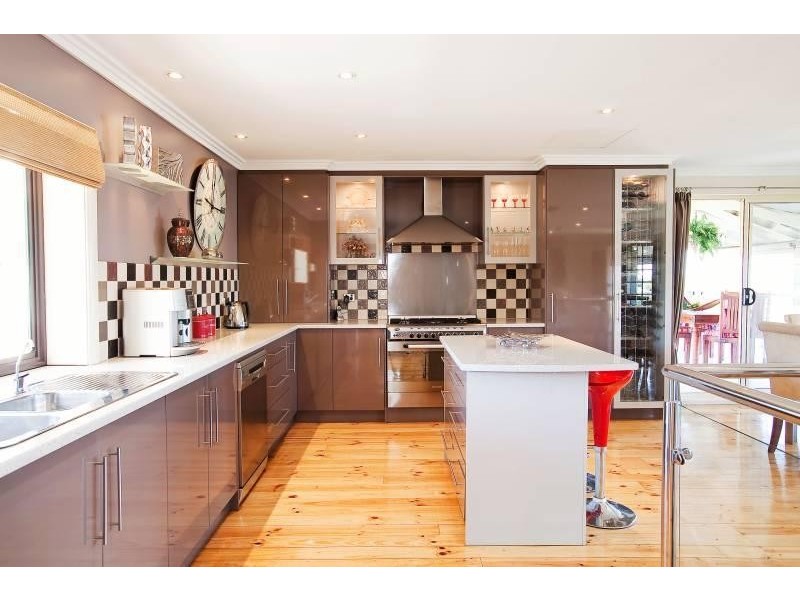 6 Tornado Avenue, Hallett Cove SA 5158