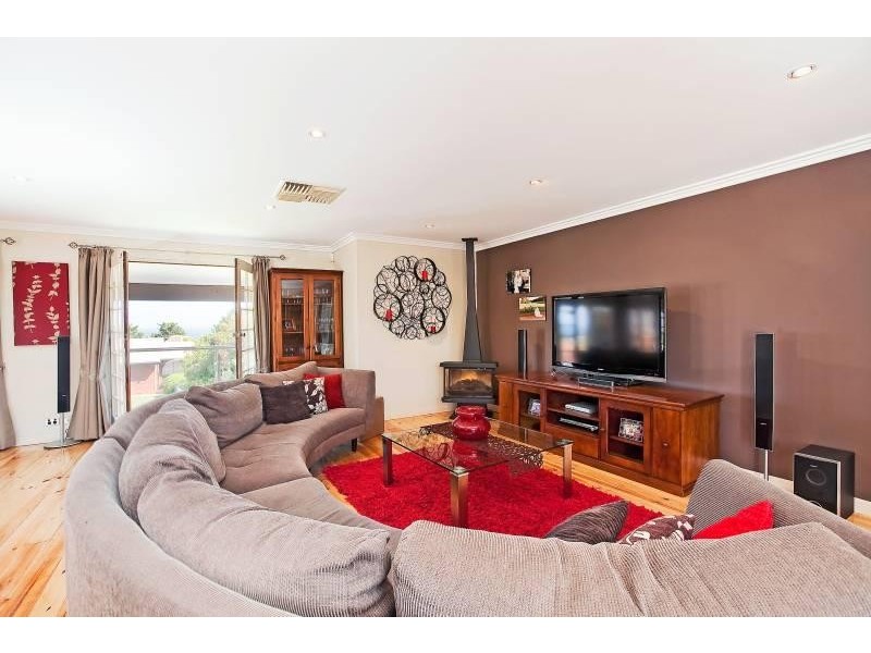 6 Tornado Avenue, Hallett Cove SA 5158