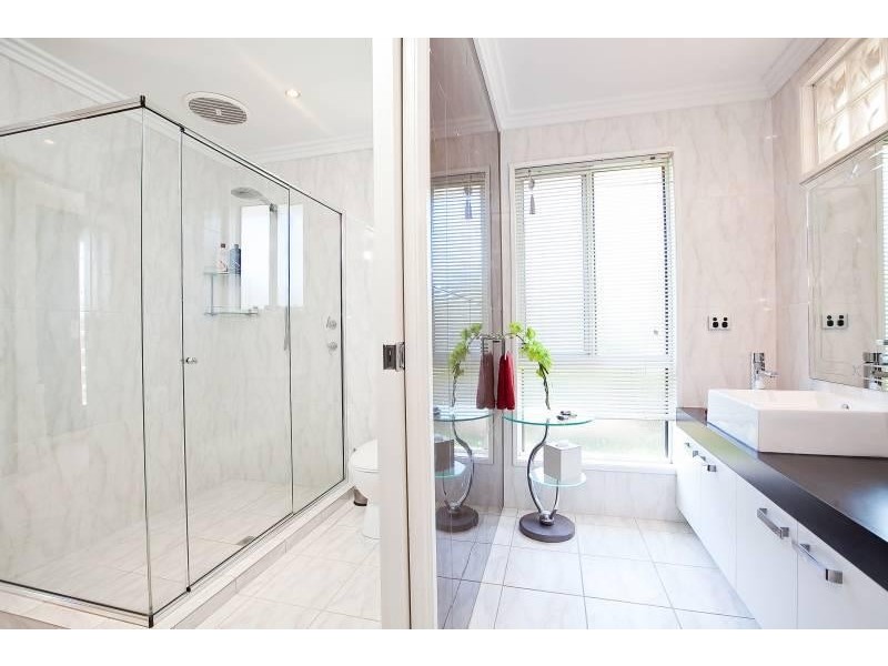 6 Tornado Avenue, Hallett Cove SA 5158