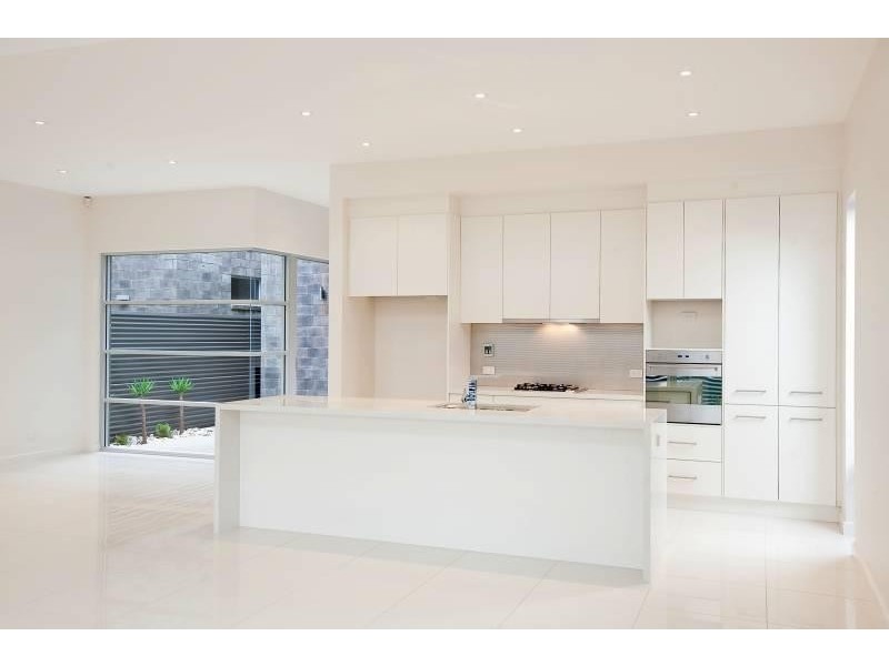 11a Gray Street, West Beach SA 5024