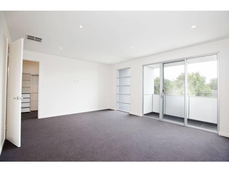 11a Gray Street, West Beach SA 5024