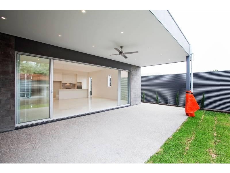 11a Gray Street, West Beach SA 5024