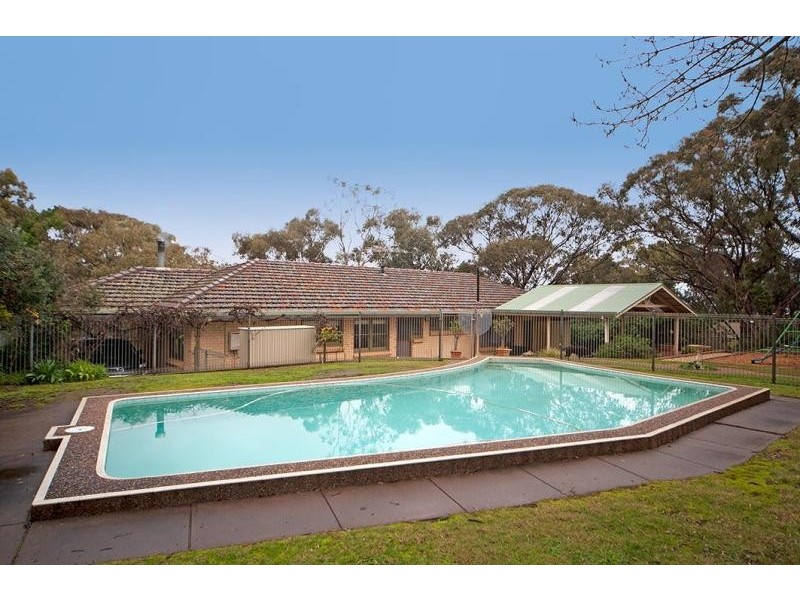 6 Yalpara Street, Eden Hills SA 5050