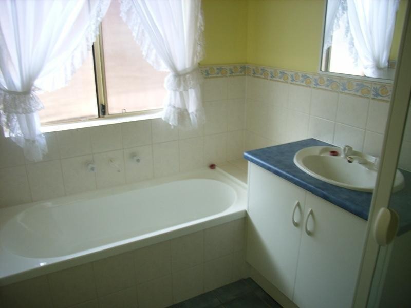 4 Airlie Mews, Hallett Cove SA 5158