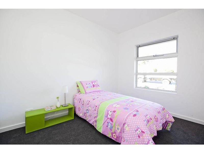 15 Limbert Avenue, Seacombe Gardens SA 5047