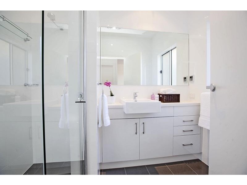 15 Limbert Avenue, Seacombe Gardens SA 5047