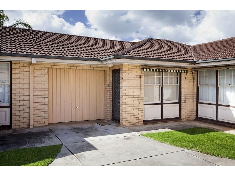 5 .25 Sturt Road, Brighton SA 5048