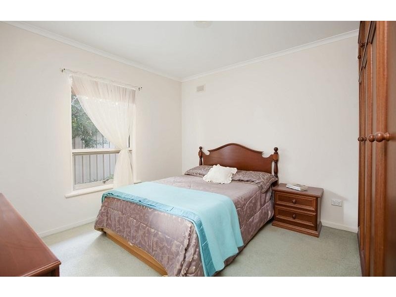 5 .25 Sturt Road, Brighton SA 5048