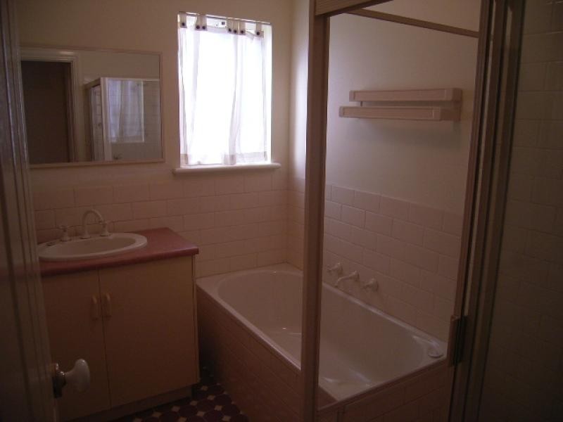 34 ALAWOONA AVENUE, Mitchell Park SA 5043