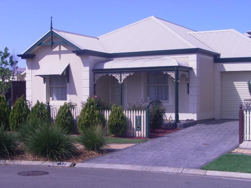 12 WINDERMERE CRESCENT, Mawson Lakes SA 5095