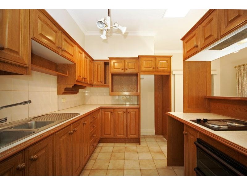 2 GUILFORD STREET, Kensington Park SA 5068