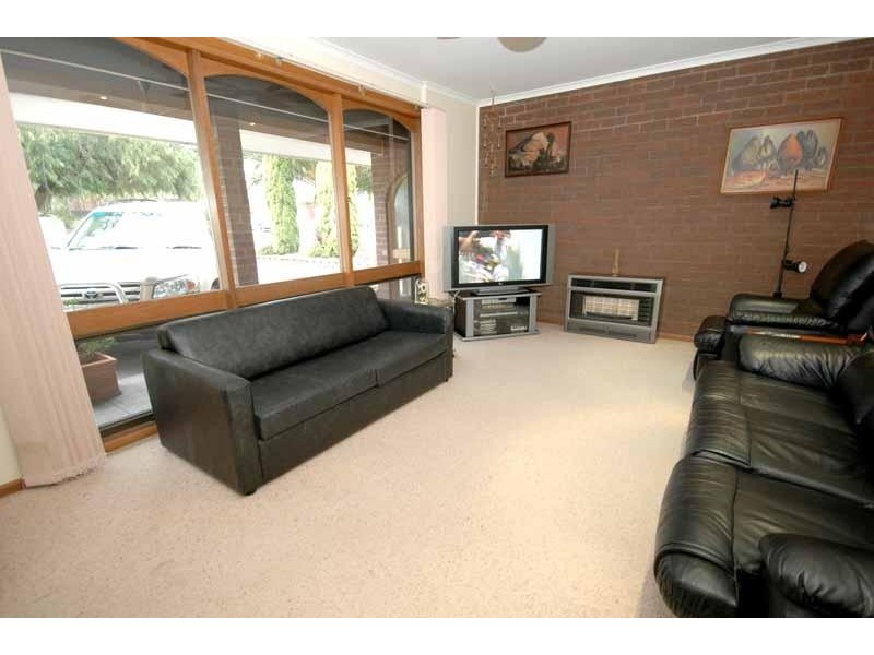 37 GRAND CENTRAL AVENUE, Hallett Cove SA 5158