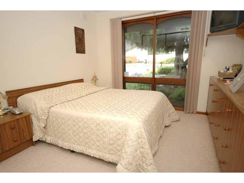 37 GRAND CENTRAL AVENUE, Hallett Cove SA 5158