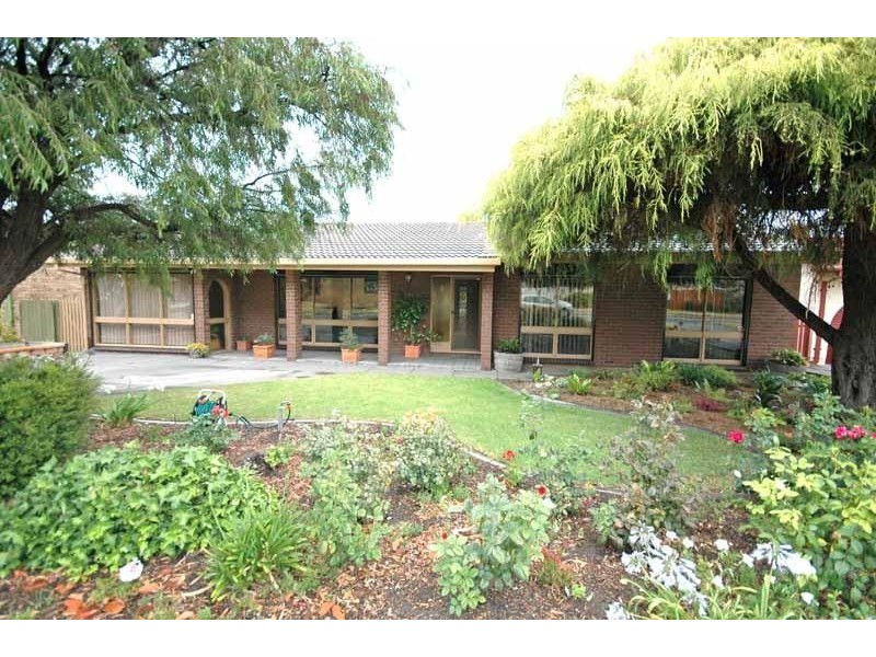 37 GRAND CENTRAL AVENUE, Hallett Cove SA 5158