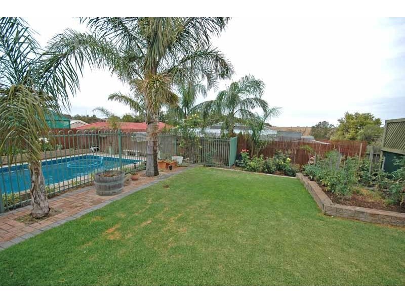 37 GRAND CENTRAL AVENUE, Hallett Cove SA 5158