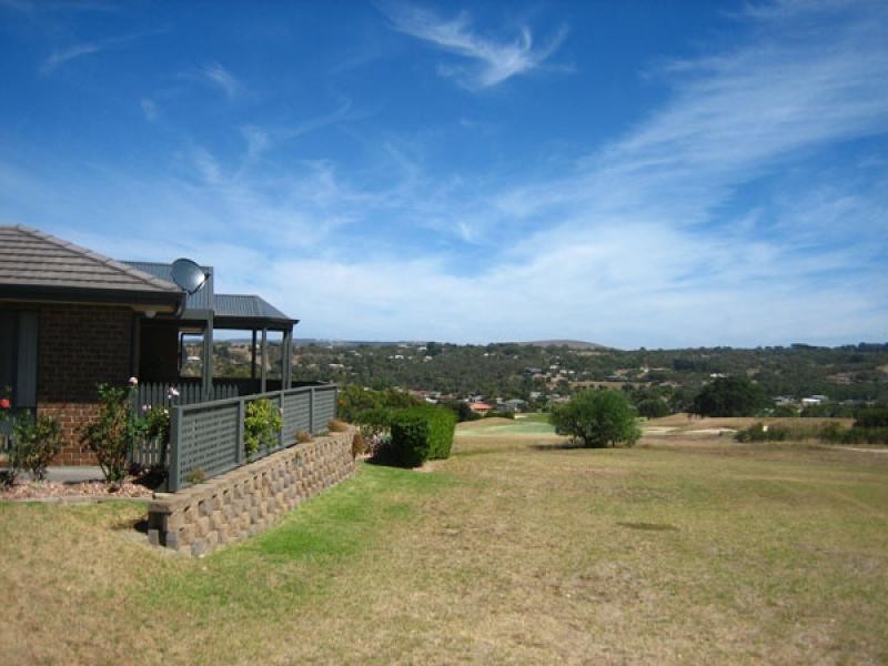 6 EMMA COURT, Mccracken SA 5211
