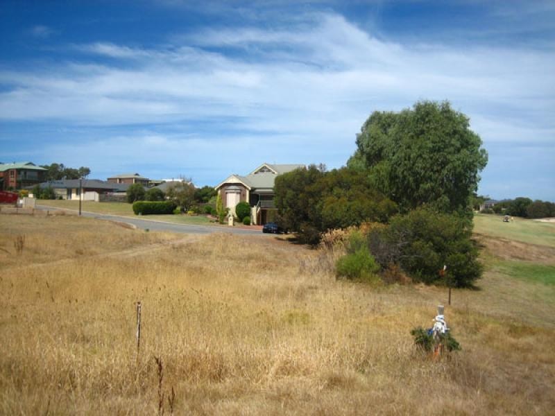 56 TYRONE STREET, Mccracken SA 5211