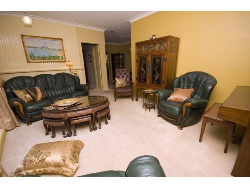 14 KENWYN DRIVE, Campbelltown SA 5074