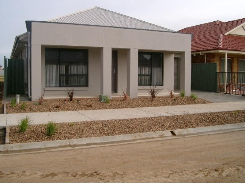 27 CASCADE DRIVE, Mawson Lakes SA 5095