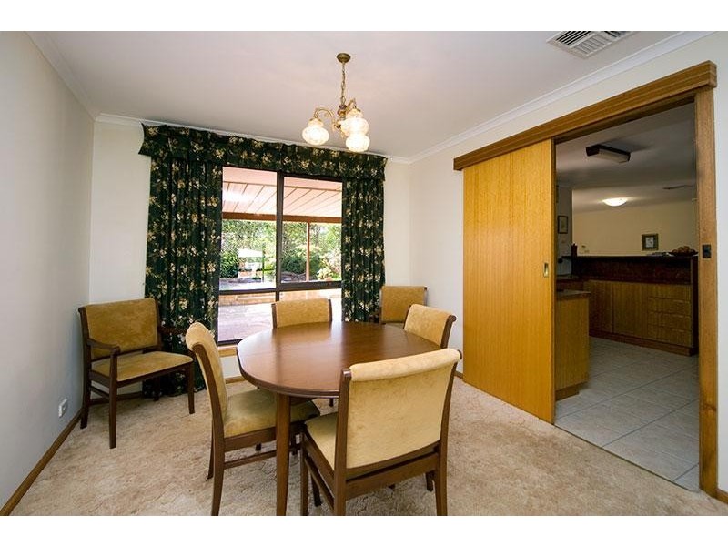 14 Robertson Crescent, Redwood Park SA 5097