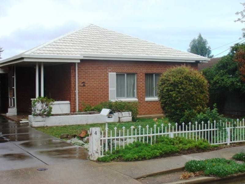 4 STUART ROAD, South Plympton SA 5038