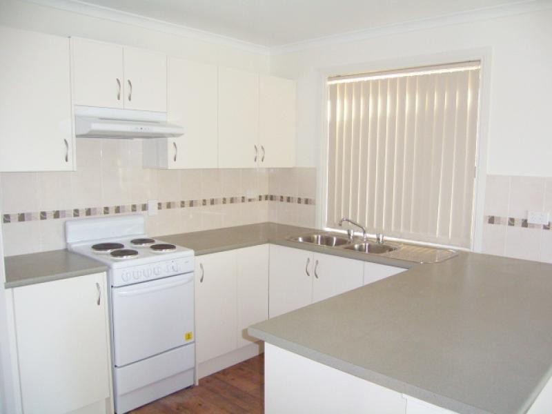 47 HEATHER AVENUE, Windsor Gardens SA 5087