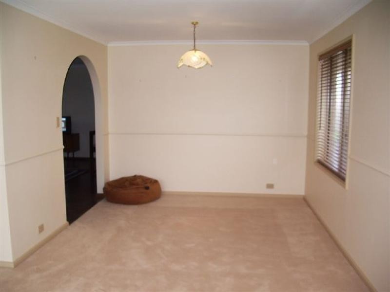 10 LA SALLE COURT, Happy Valley SA 5159