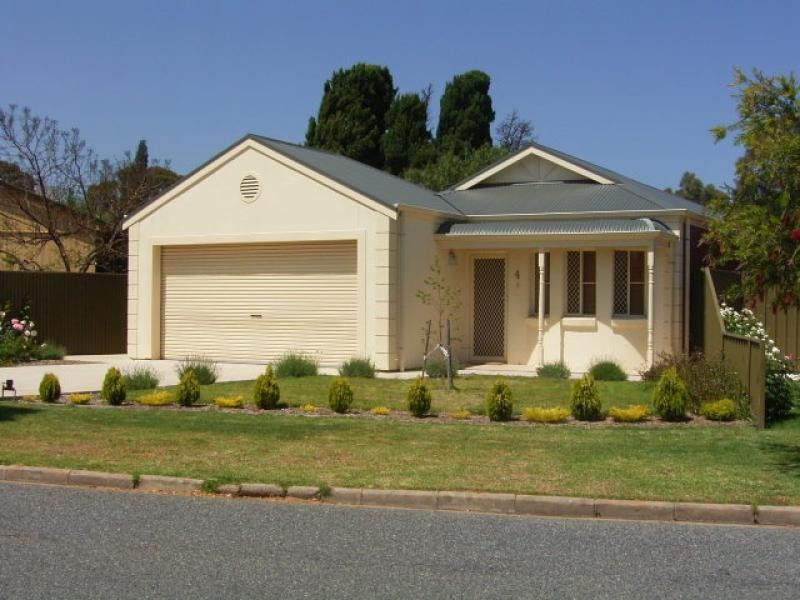 14 WINCHESTER AVENUE, Magill SA 5072