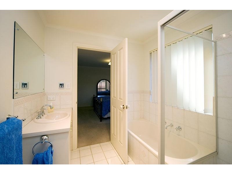 9 Hallett Boulevard, Allenby Gardens SA 5009