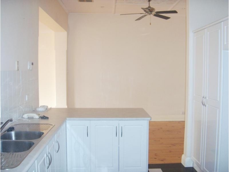 31 Eighth Street, St Peters SA 5069