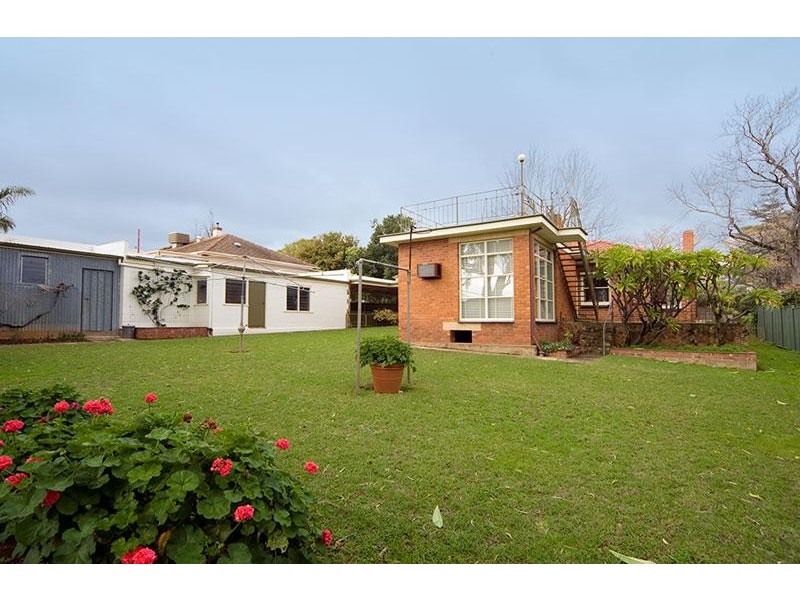 11 Inverness Avenue, St Georges SA 5064