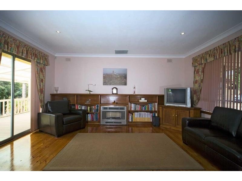 10 Middlecoff Street, Fairview Park SA 5126