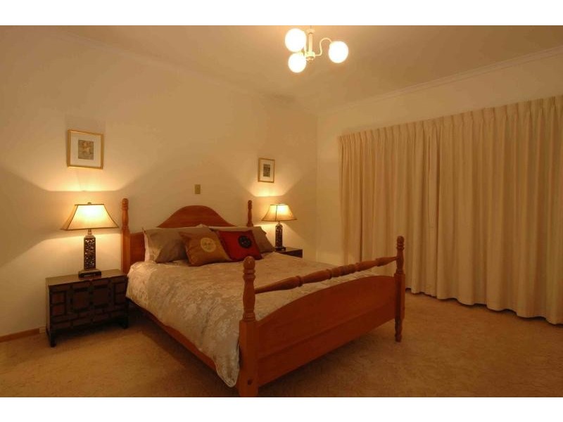 8 Wyfield Street, Wattle Park SA 5066