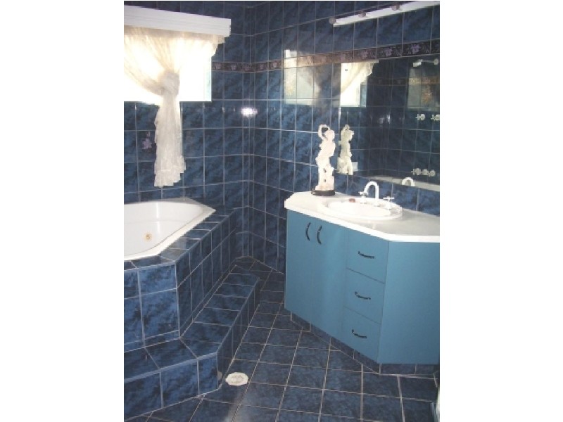 25 MAKRYLLOS CIRCUIT, Brinkin NT 0810