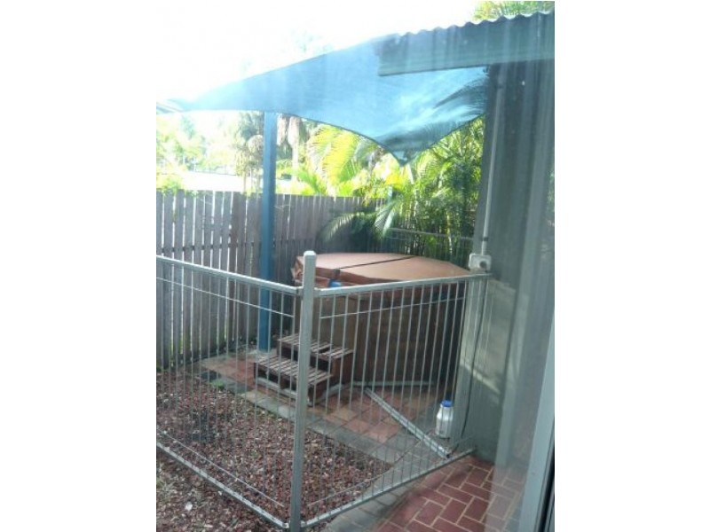 2/5 Sovereign Circuit, Coconut Grove NT 0810