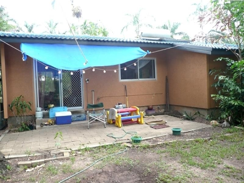 8 Renner Court, Malak NT 0812