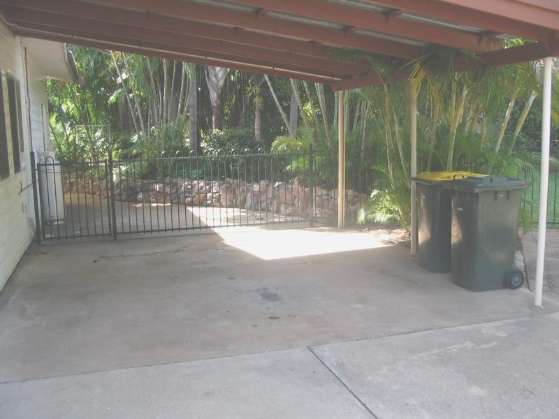 2 Johns Place, Rapid Creek NT 0810