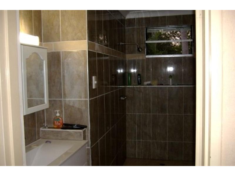 9 Matthews Road, Anula NT 0812