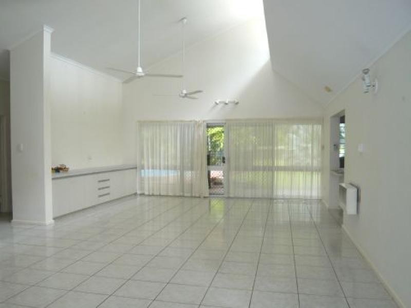 3 Birkdale Court, Northlakes NT 0812