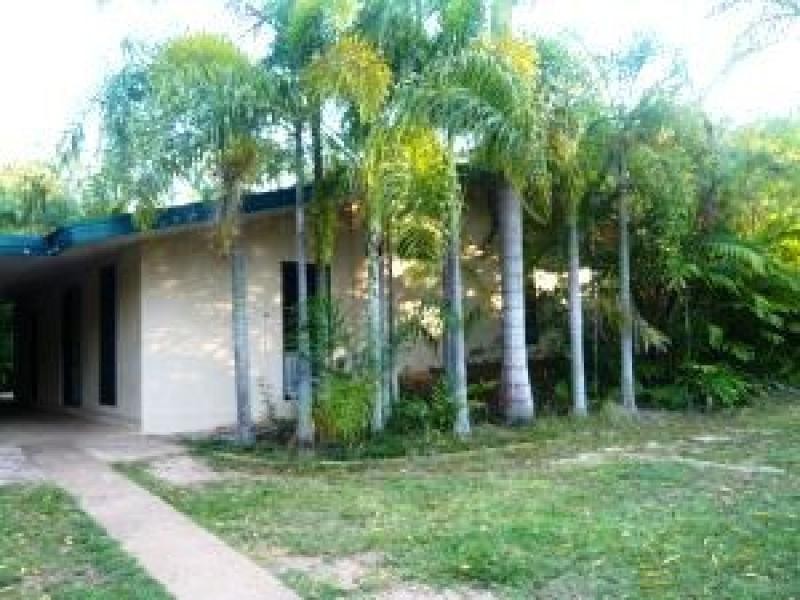 17 Fergusson, Anula NT 0812
