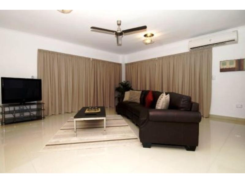 Unit 13/107 Woods Street, Darwin NT 0800