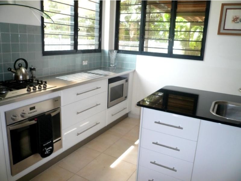 27 Sandalwood Street, Nightcliff NT 0810