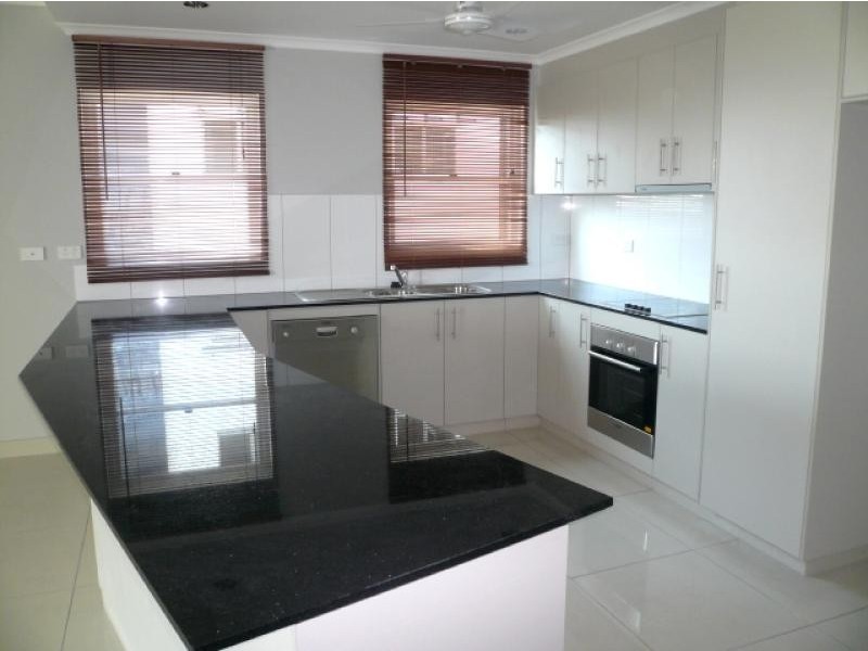 7/115 Woods Street, Darwin NT 0800