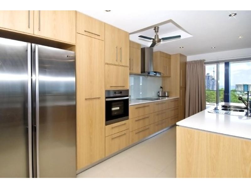 13/107 Woods Street, Darwin NT 0800