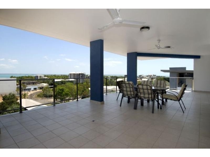 13/107 Woods Street, Darwin NT 0800