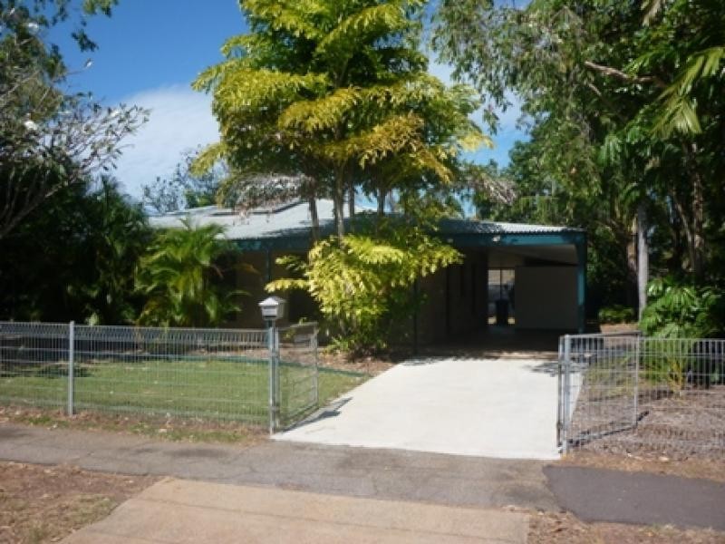 32 Caledonian Street, Anula NT 0812